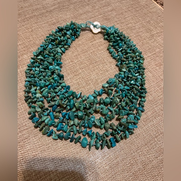 Jewelry - Turquoise Beaded Necklace